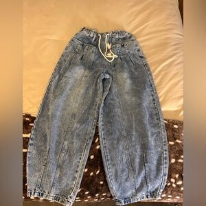Barrel Denim Jeans